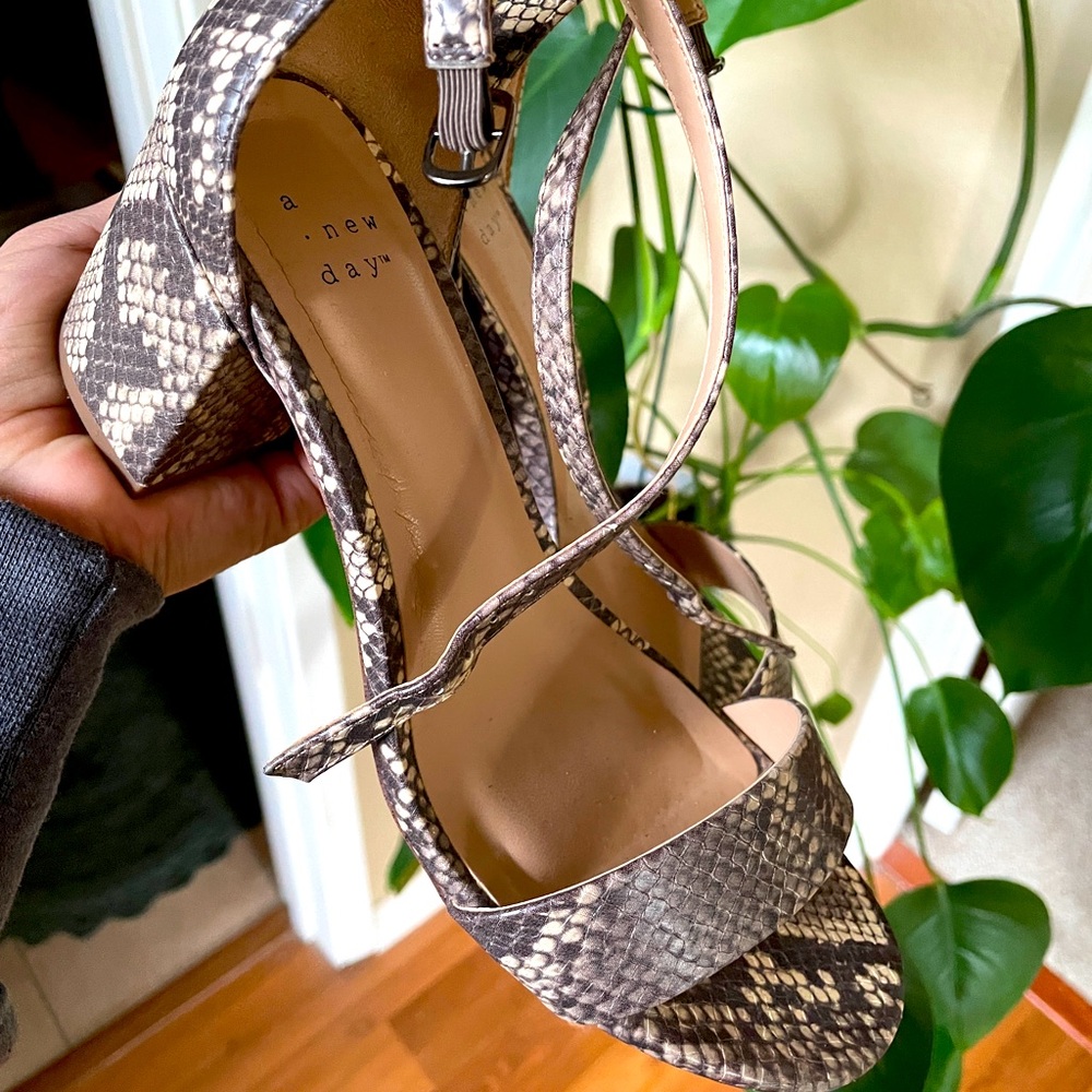 Faux snake print heel